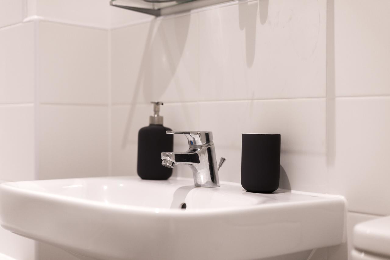 Hertford Serviced Apartments Ware Zewnętrze zdjęcie