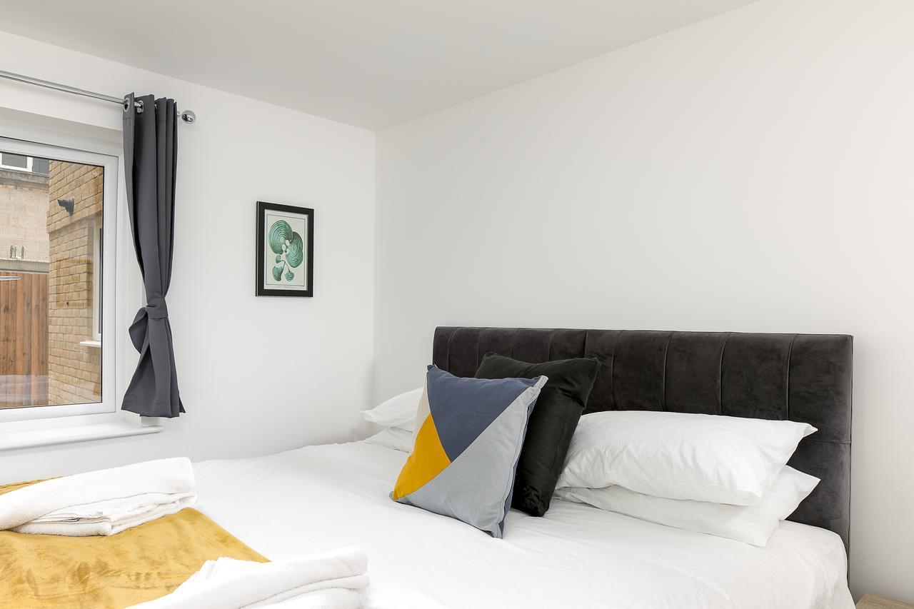 Hertford Serviced Apartments Ware Zewnętrze zdjęcie